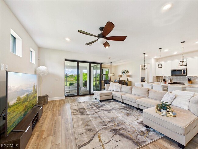 Building Photo - 19563 Utopia Ln