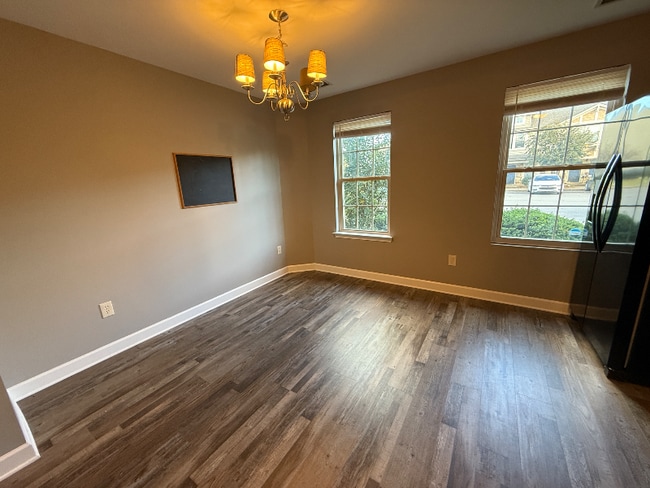 Building Photo - 5410 Perlou Ln