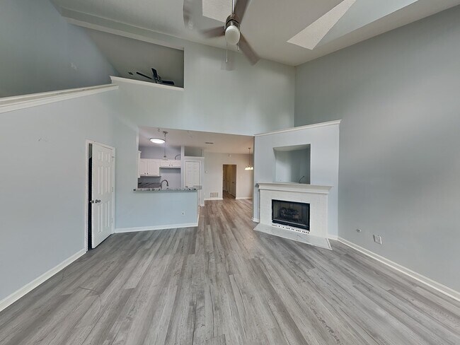 Foto del edificio - 6758 Whitten Pine Dr