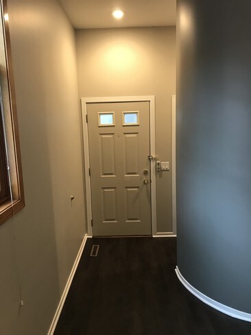 Foto del edificio - 2427 N Racine Ave