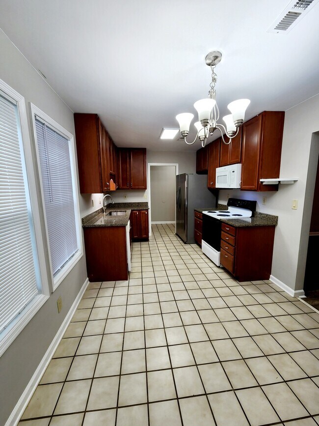 Foto del edificio - 14012 Hurstland Dr SW