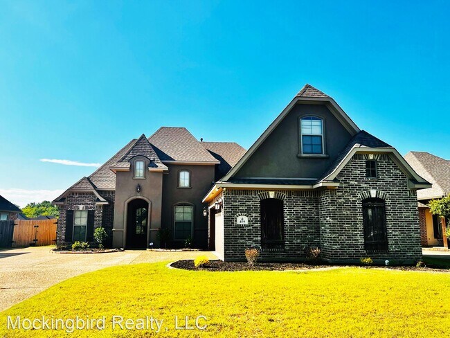 Building Photo - 4 br, 3 bath House - 459 Long Acre