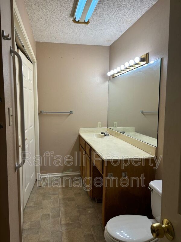 Foto del edificio - 68 Pierce Rd