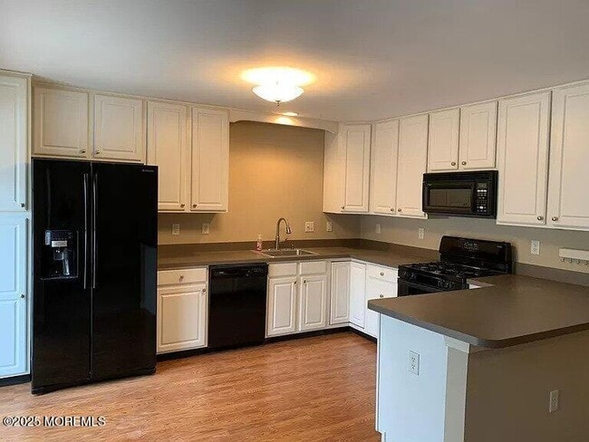 Building Photo - 35 Ironwood Ct
