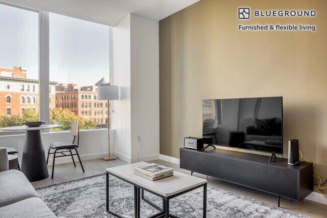 Foto del edificio - 120 Kingston St