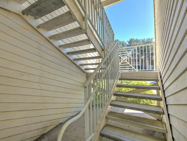 Photo - 209 Lake Brook Cir Apartment