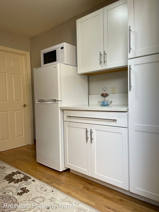 Building Photo - 1 br, 1 bath House - 3477 Pontiac Dr.