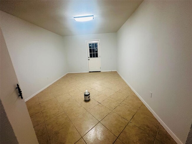 Foto del edificio - 12808 Dairy Brook Dr
