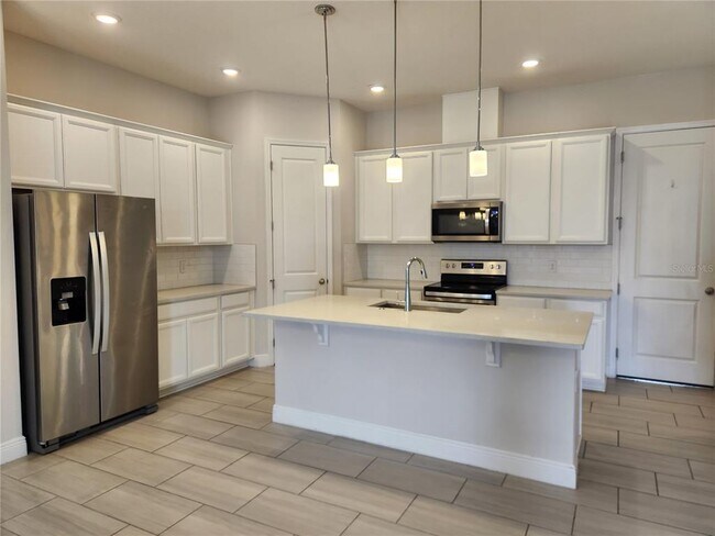 Foto del edificio - 15044 Guava Bay Dr