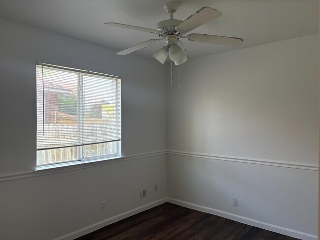 Building Photo - 21112 Derby Day Ave