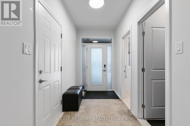 Building Photo - 917 Littlerock St