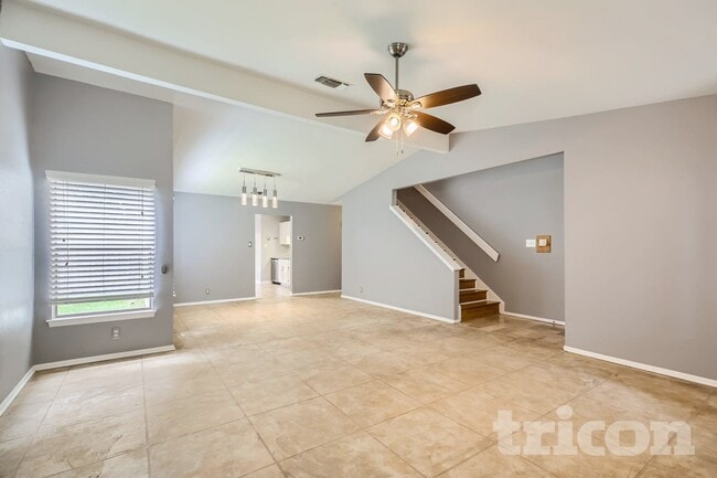 Building Photo - 6934 Sunshine Tree Dr