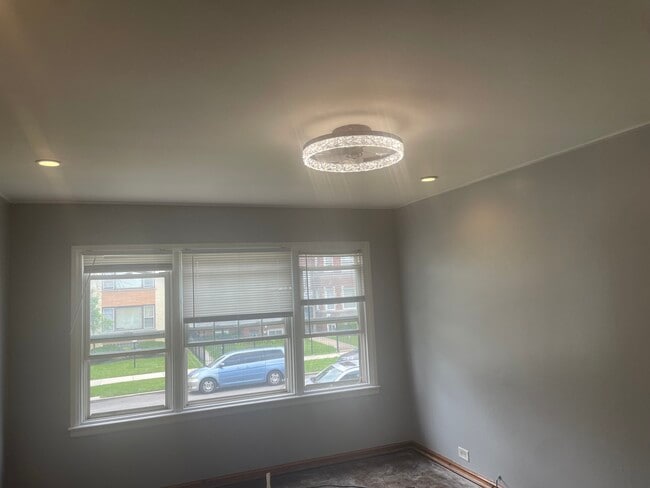 Foto del edificio - 7321 S Artesian Ave