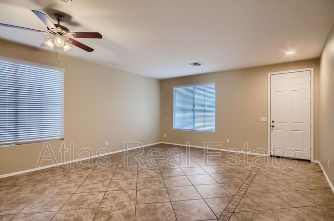 Building Photo - 7229 S 73rd Dr