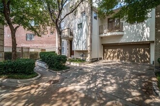 Building Photo - 3925 Wycliff Ave