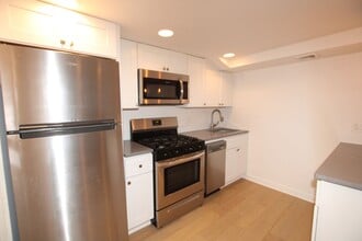 Building Photo - 1426 Catharine St