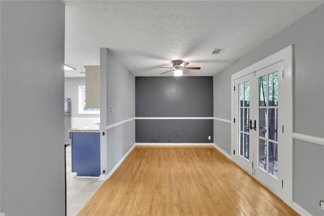 Foto del edificio - 986 Franklin Ridge Ct