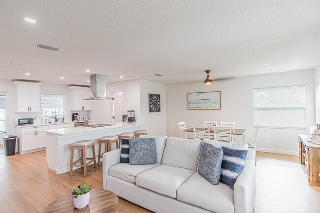 Building Photo - 3396 Minnow Creek Dr