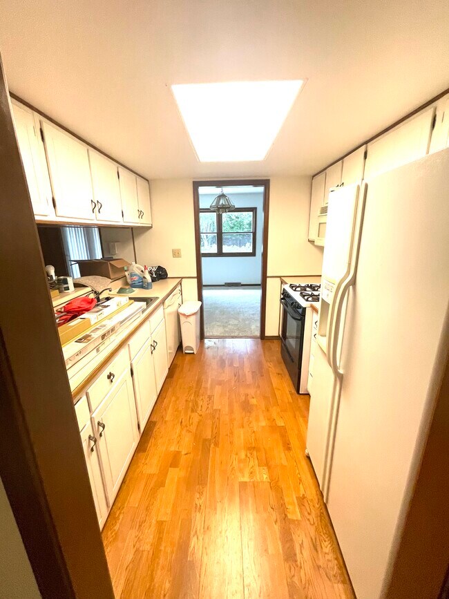 Foto del edificio - 721 E Wellington Ct