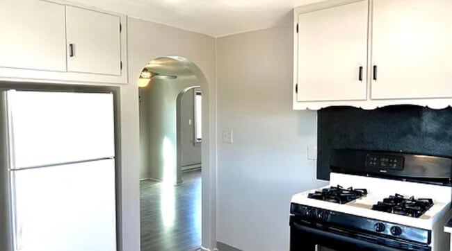 Kitchen - 420 Taylor St