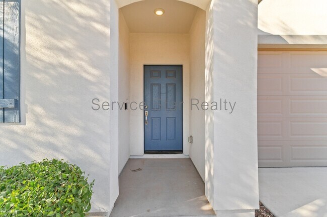 Building Photo - 13262 N 143rd Ave