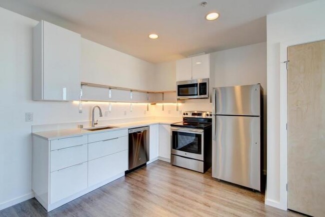 Building Photo - 0 bedroom in Seattle WA 98144