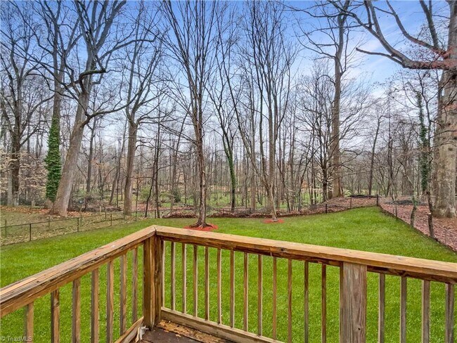 Building Photo - 310 Foxcroft Dr