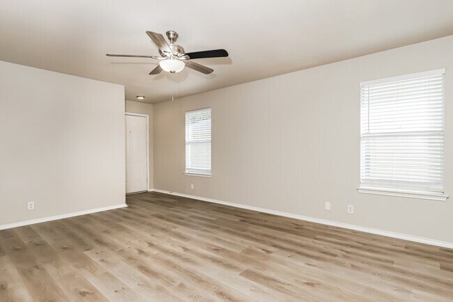 Foto del edificio - 3326 Willet Way