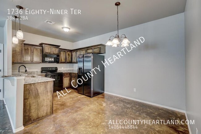 Building Photo - 1736 Eighty-Niner Ter