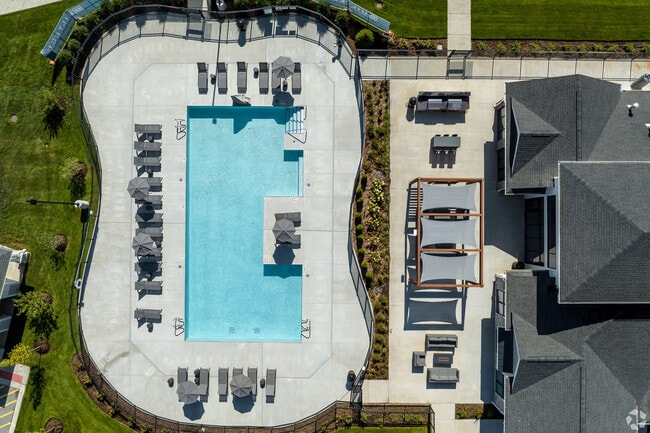 Piscina estilo resort de Seasons at Elgin - Seasons at Elgin