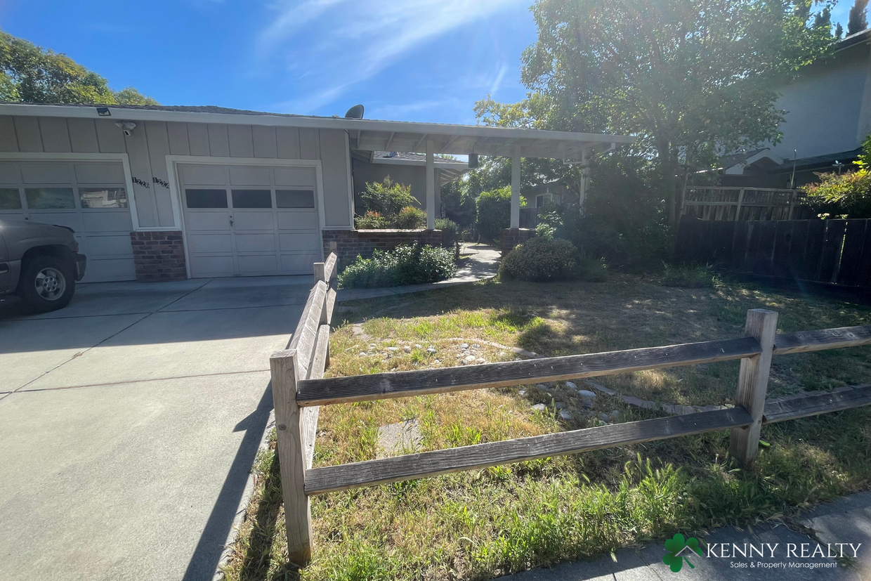 Primary Photo - Completely Remodeled Two Bedroom Unit in a...