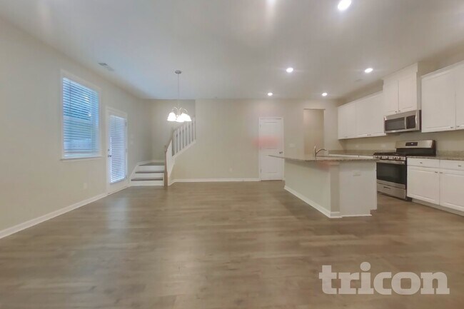 Foto del edificio - 305 Knowles Pl