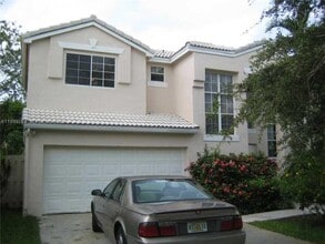 Building Photo - 9721 SW 155th Ave
