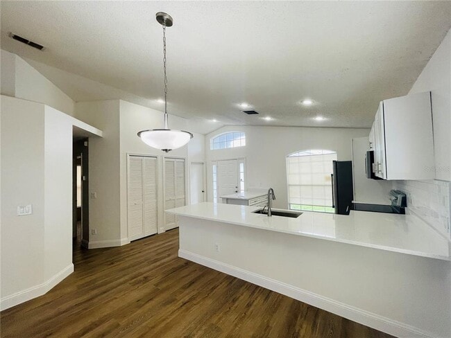Building Photo - 13403 Greenpointe Dr