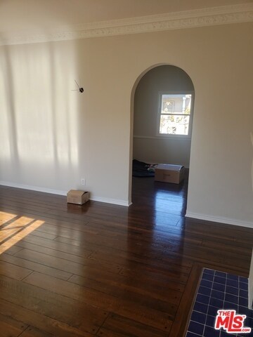 Building Photo - 1053 S Orange Grove Ave