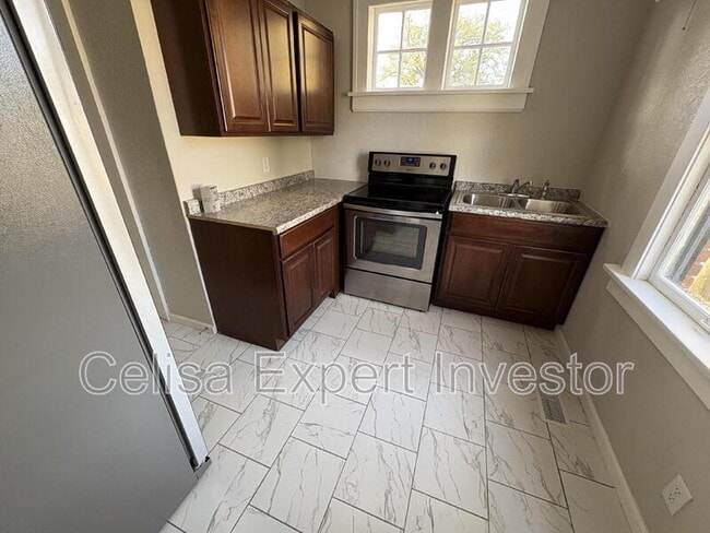 Foto del edificio - 2602 Warsaw St