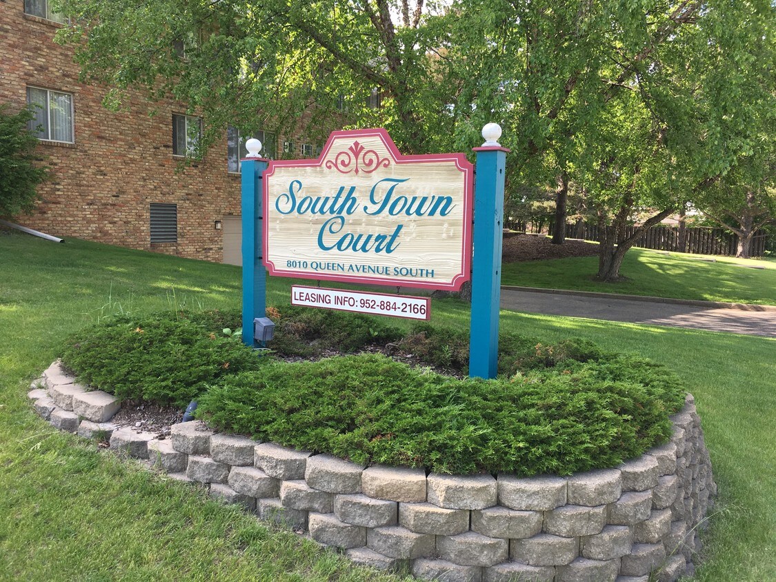 Property Sign - 8010 Queen Ave S