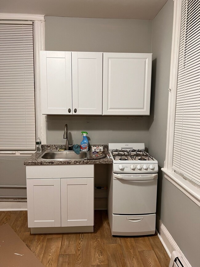 Building Photo - 1317 44th St