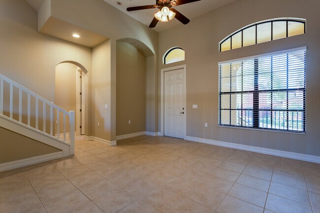 Building Photo - 9095 Covina Dr S