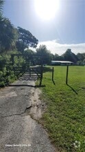 Building Photo - 11324 Bruin Dr