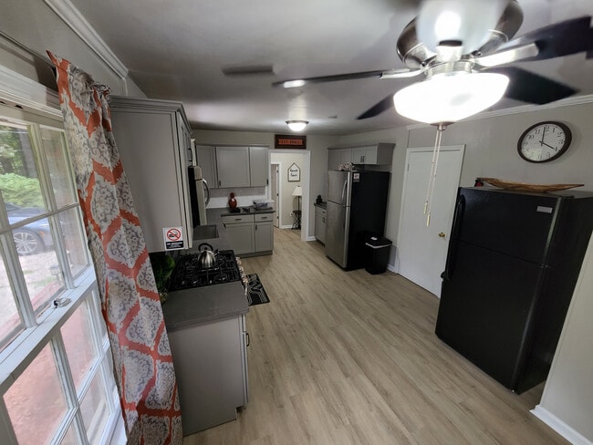 Building Photo - Room in House on Butner Rd