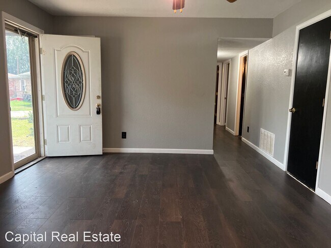 Foto del edificio - 3 br, 2 bath House - 117 Lou Drive