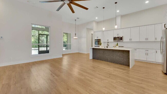 Building Photo - Welcome home to this beautifully maintained 3-bedroom, 2.5-bath lease in the highly desirable gat...