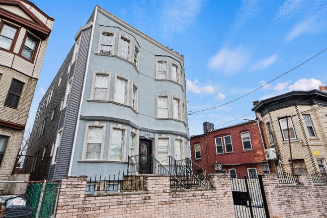 Building Photo - 2309 John F. Kennedy Blvd