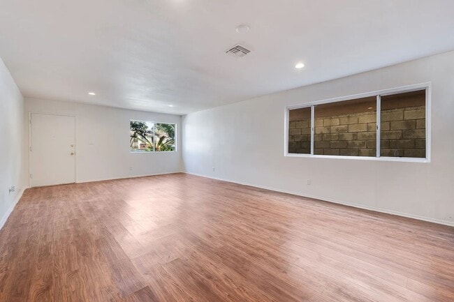 Foto del edificio - 540 E Hyde Park Pl