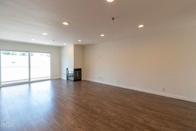 Building Photo - 625 E Del Mar Blvd
