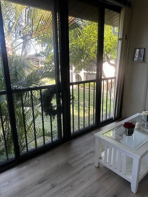 Foto del edificio - 441 Pine Glen Ln