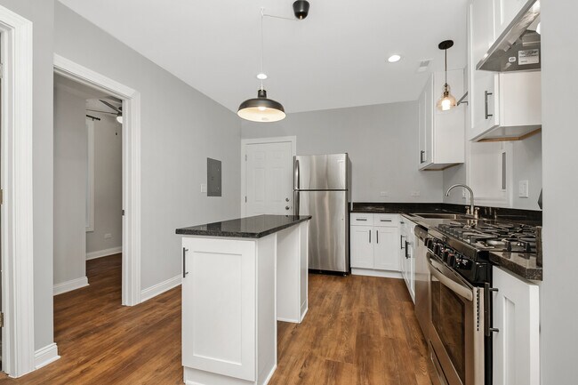 Foto del edificio - 2311 S Whipple St
