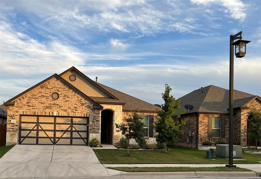 Foto principal - 128 Kavanaugh St