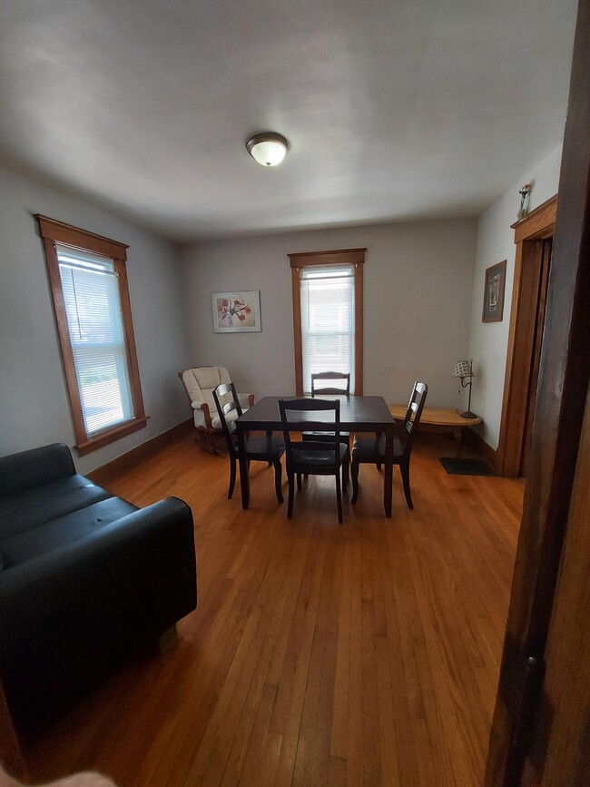 Dining Room - 313 S Randolph St